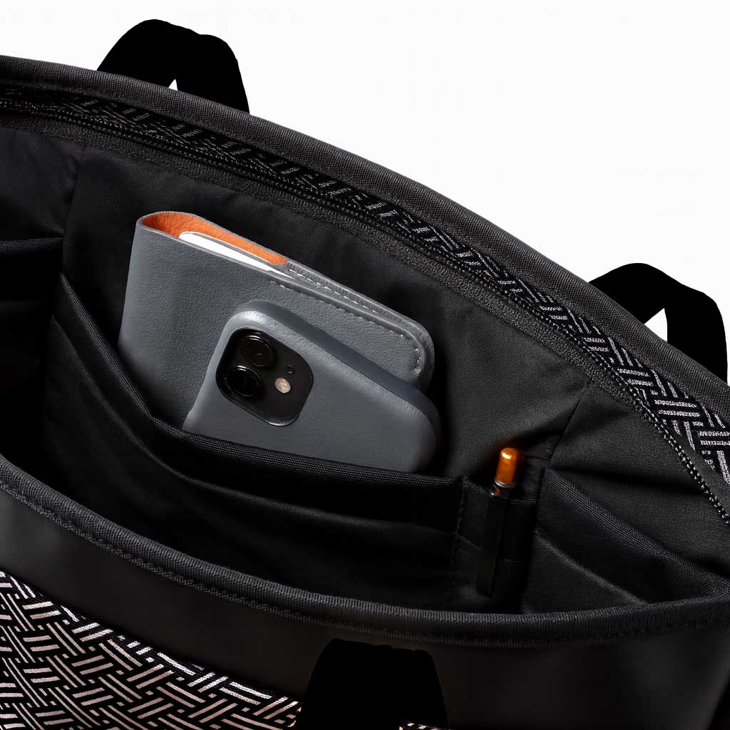 Striking Monochrome Laptop Tote - Cross