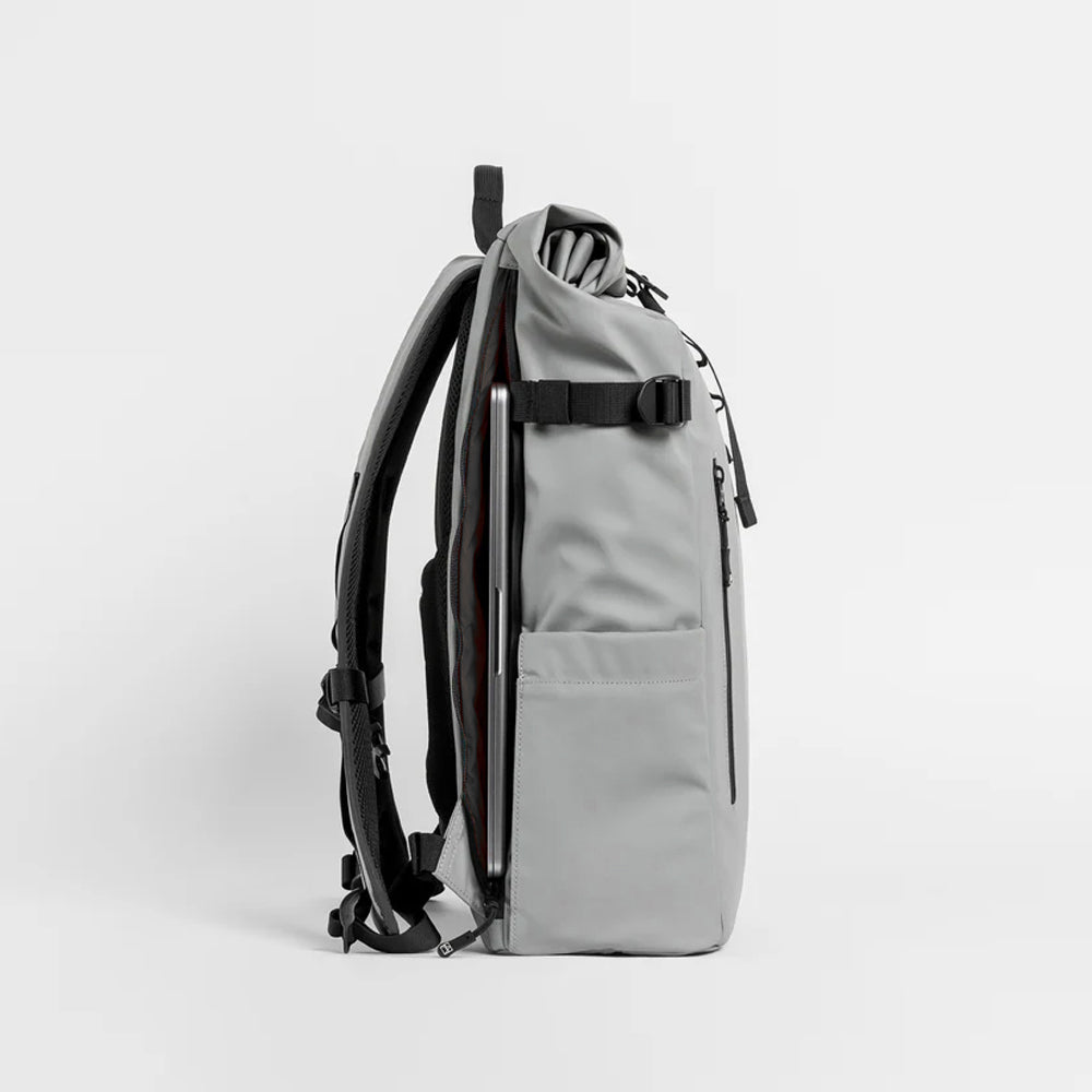 Nomad Luxe Rolltop 2.0 – Light Grey
