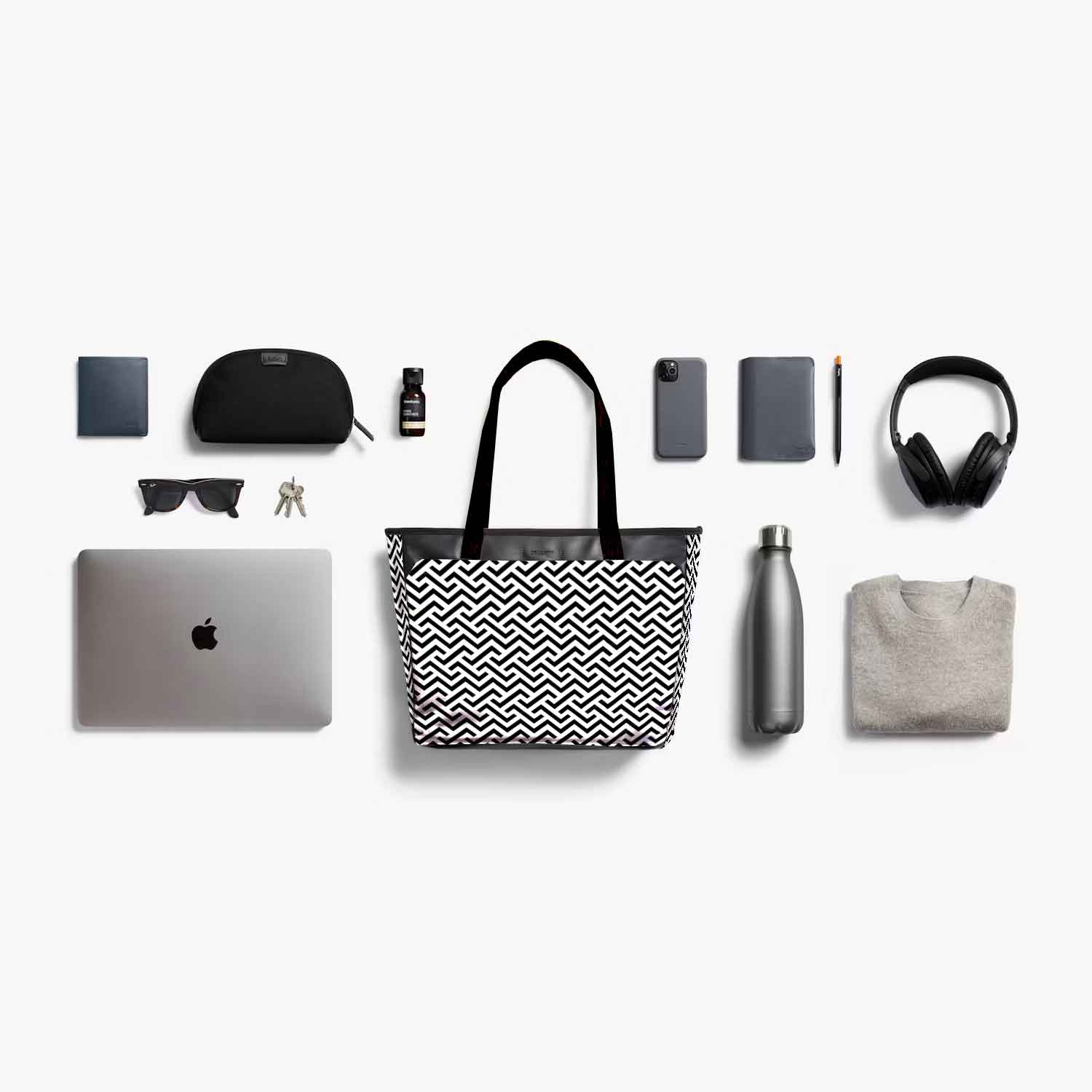 Striking Monochrome Laptop Tote - Zigzag