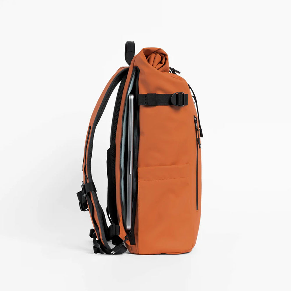 Nomad Luxe Rolltop 2.0 – Stale Orange